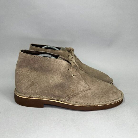 Clarks Women's Size 9.5 Classic Suded Chukka Boots - Picture 1 of 10